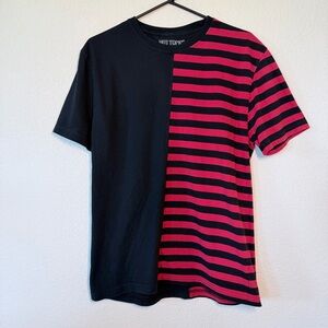 HOT TOPIC Black and Red Striped Split T-shirt Size L